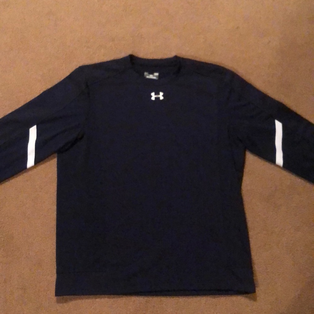 Large Under Armour pullover long sleeve. Cold gear